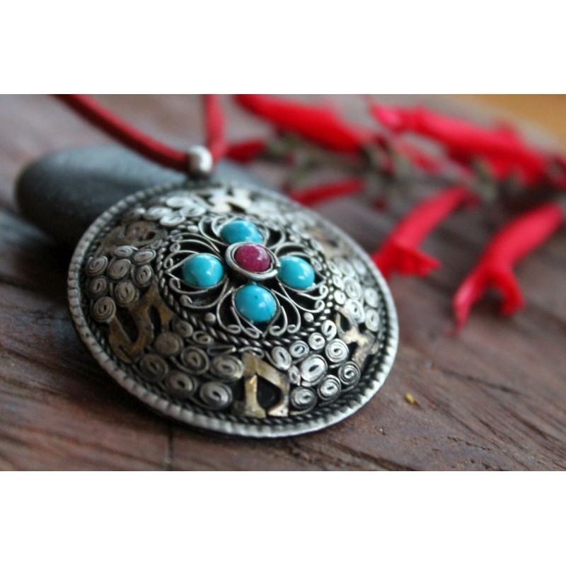 Tibetischer Anhänger Koralle und Türkis