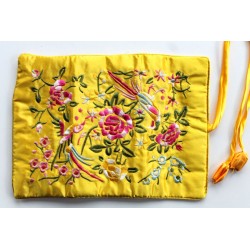 Jewelery pouch jewelery storage made of kusty silk, yellow