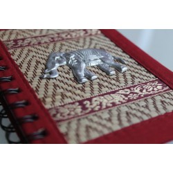 Notizbuch Naturfaser Thailand Elefant liniert 15x11 cm Rot