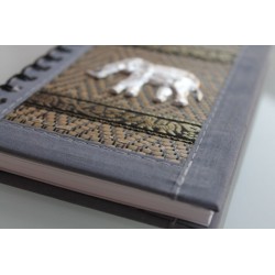 Notizbuch Naturfaser Thailand Elefant liniert 15x11 cm Grau