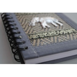 Notizbuch Naturfaser Thailand Elefant liniert 15x11 cm Grau