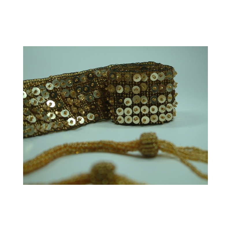 Gürtel mit Perlen / Farbe gold