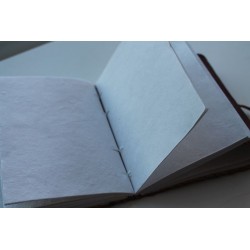 2. Wahl: Notizbuch  Leder mit Lederbandverzierung 12x15 cm