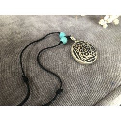 Buddhistische Halskette OM