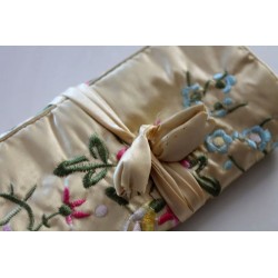 copy of Jewelery pouch jewelery storage made of kusty silk, violett