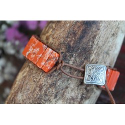 Armband aus orangefarbenen Jaspis – Kraft und Erdung in edler Handarbeit