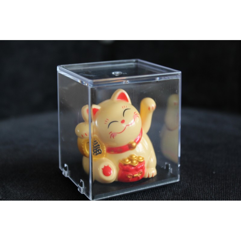 neki-neko Winkekatze