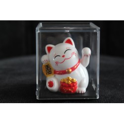 Maneki-neko Winkekatze – Glücksbringer & Dekofigur mit Solarbetrieb Weiß