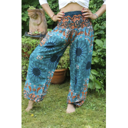 <p>Lässige Haremshose aus Thailand.</p> copy of Haremshose Yogahose Hippiehose Größe S / M - HOSE126