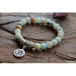 Armband aus Amazonit 8 mm Perlen Yogaarmband 17,5 cm Innenumfang OM Anhänger