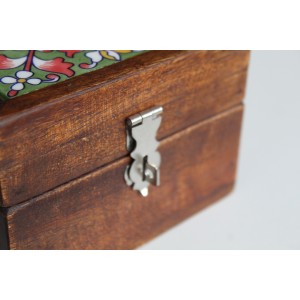 copy of Holzkästchen mit bemalter Keramikfliese (Grün)