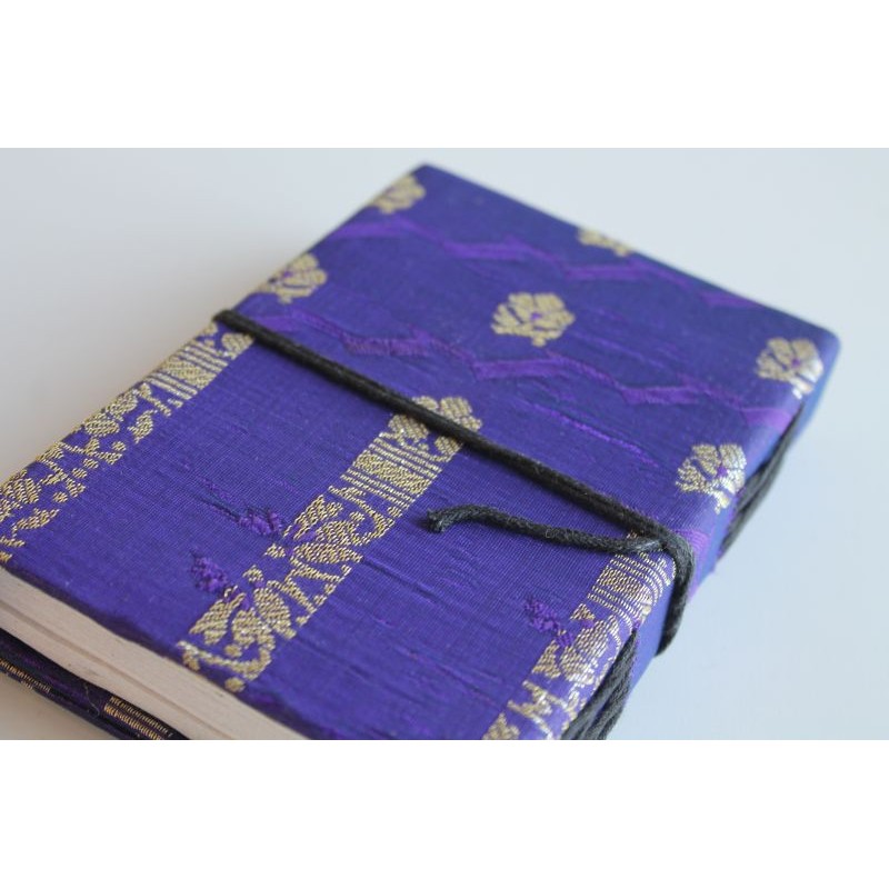 Notizbuch SARI (mittel) 15x11 cm