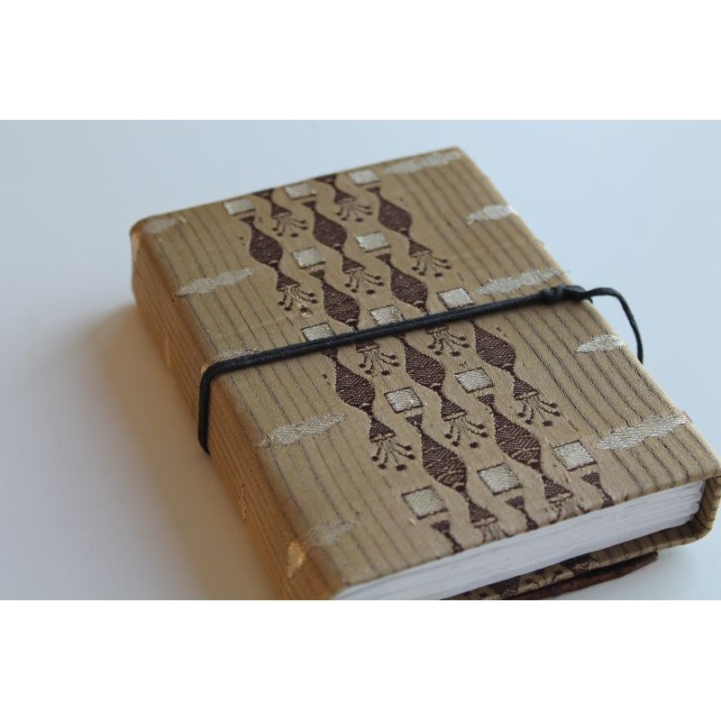 Notizbuch SARI (mittel) 15x11 cm