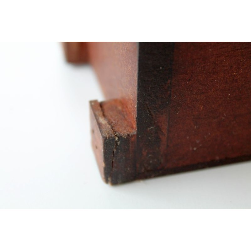 copy of Kleine Schatztruhe aus Holz, mit Herz-Ornament